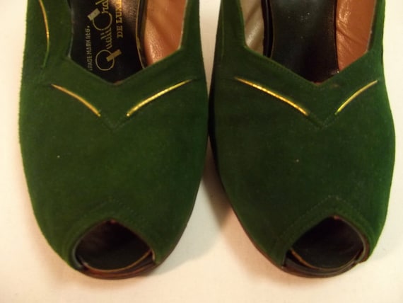 1940s Green Suede Shoes EMERALD Green and GOLD GODDESS Peep Toe Slingback High Heels