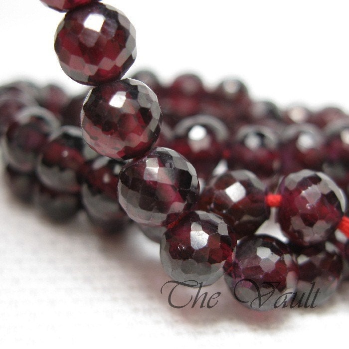 Garnet faceted irregular rounds, 5.5mm, 12 gemstone beads