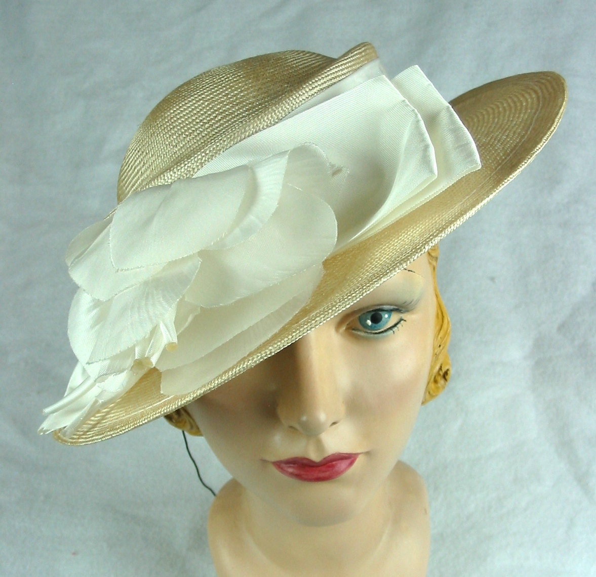 70's Does 30's Straw Wide Brim Hat with White Ribbon & Flower 22 1/2