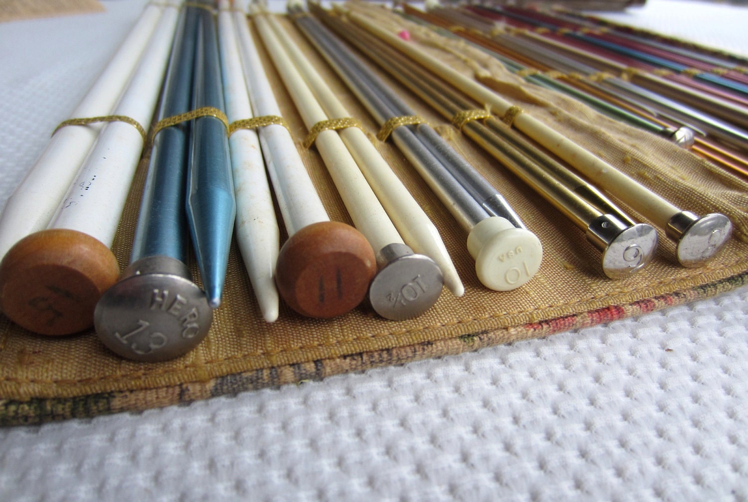 Vintage Susan Bates Knitting Needles with Tapestry Style Case