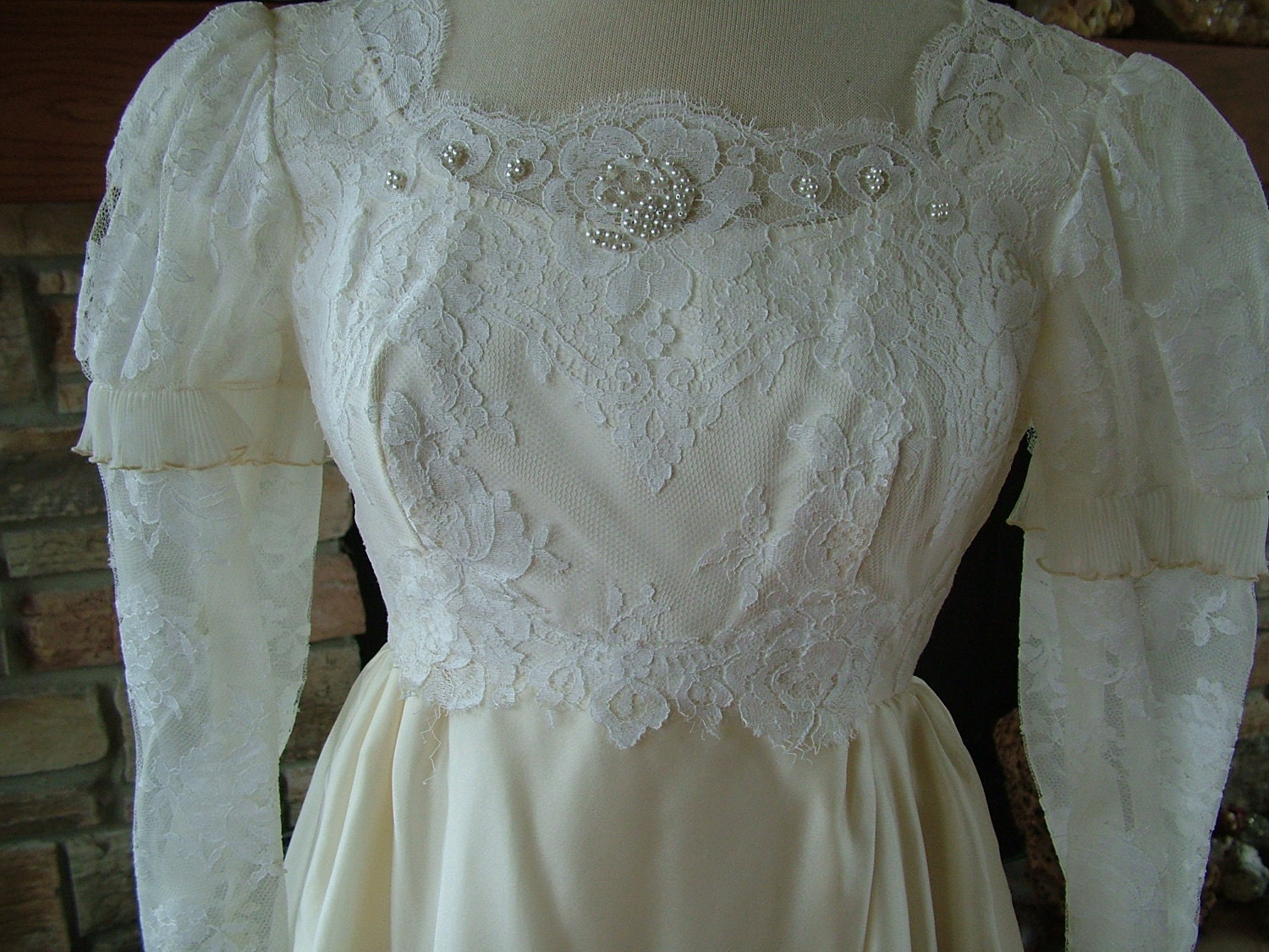 Wedding dress 1970s vintage Romeo and Juliet bohemian style bridal gown 