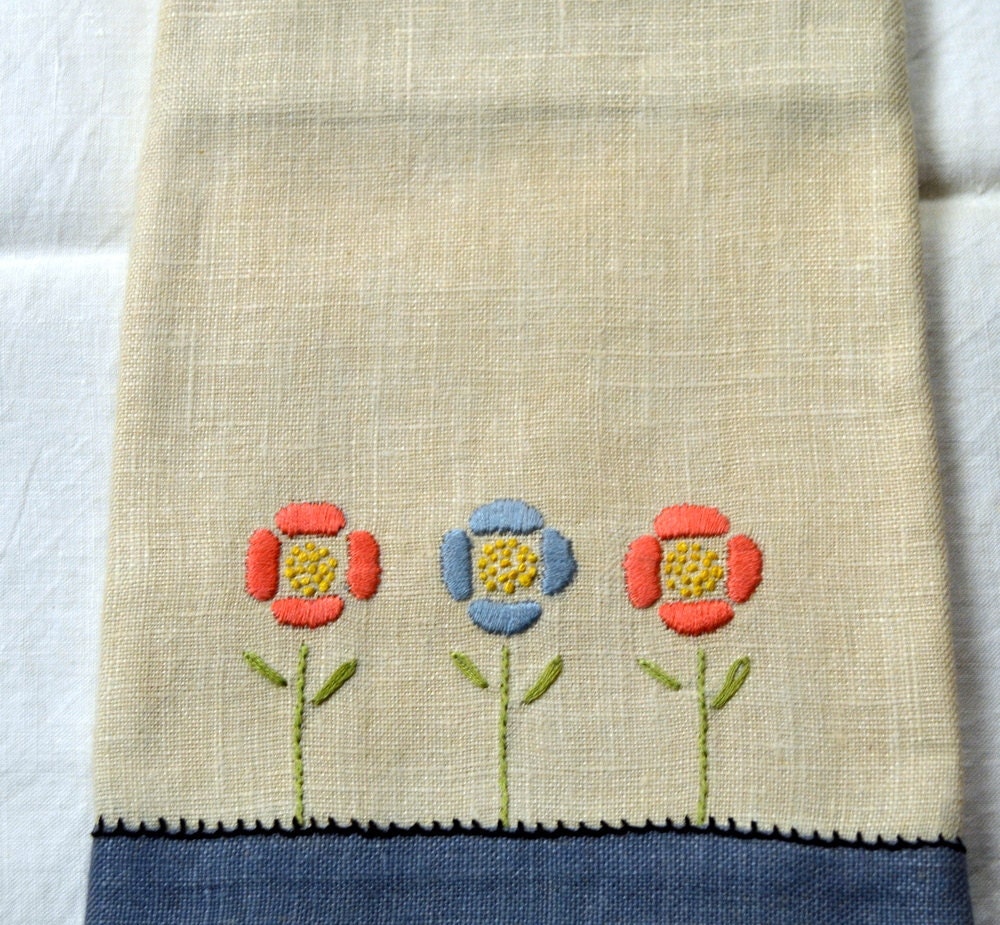 Vintage Hand Embroidered Linen Tea Towel