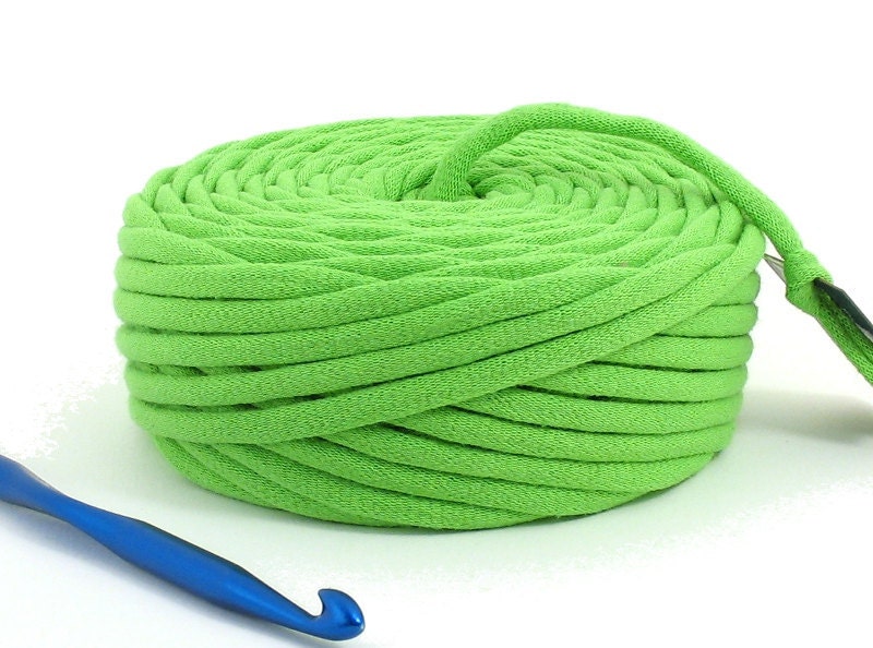 T Shirt Yarn Recycled Green 36 Yards Super Bulky Crafting Cord