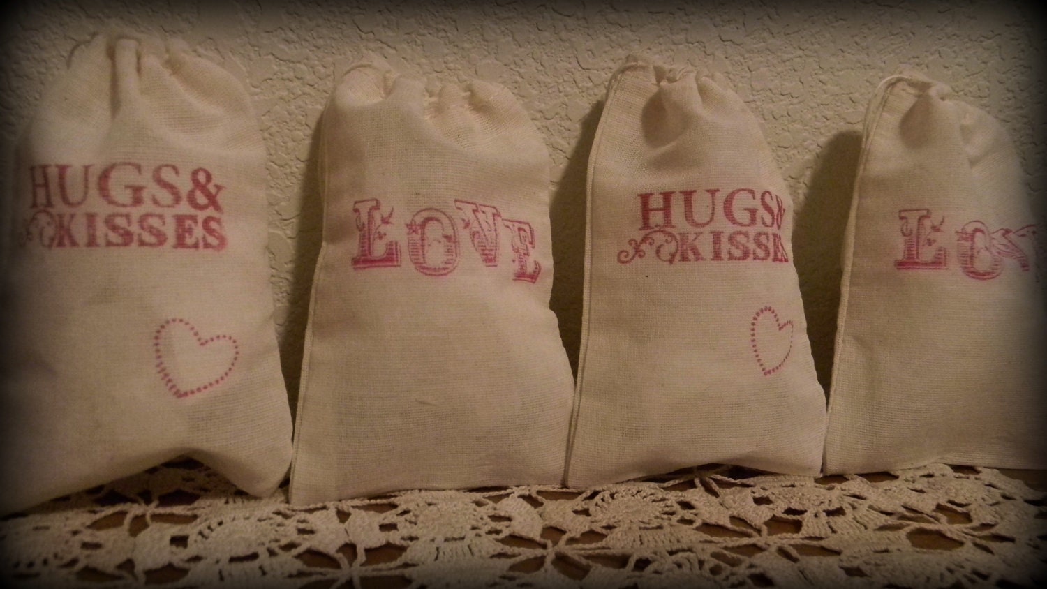 Set Of 10 Valentines Day Huges And Kisses Love Wedding Party Favor Bags