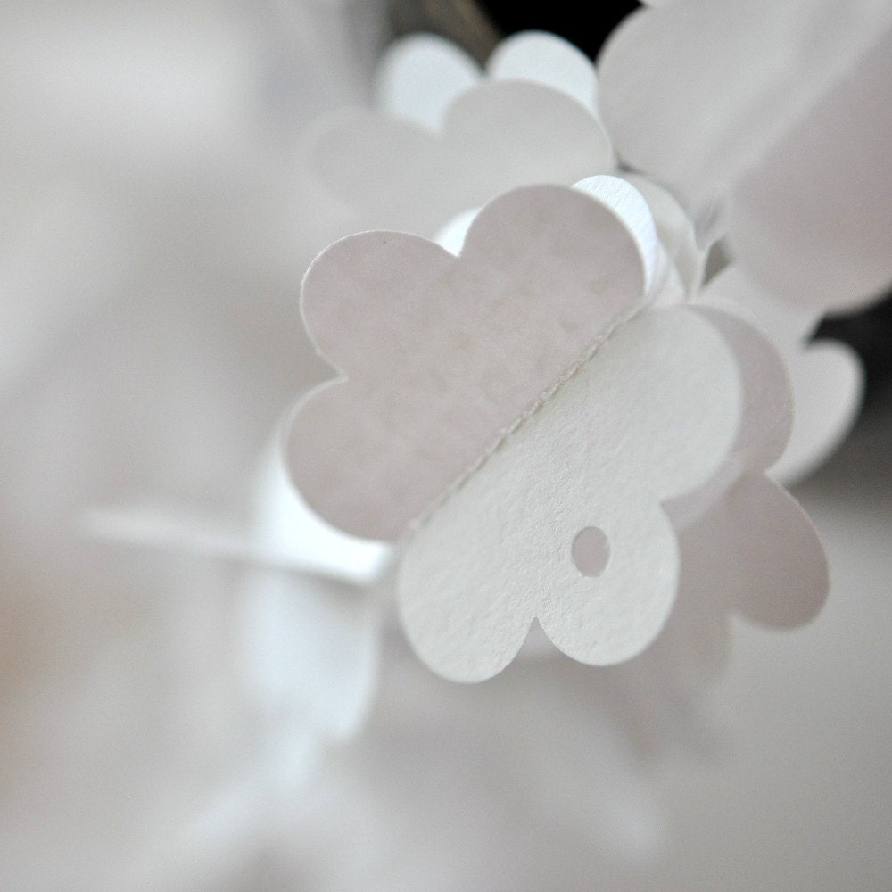 Daisy Chain Paper Garland