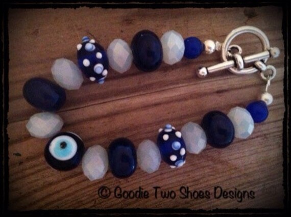 Blue White Bumpy Lampwork Glass Bead Bracelet