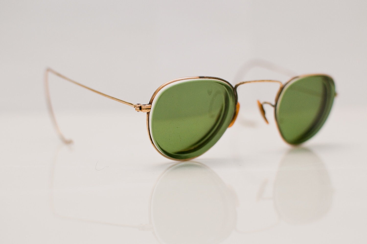 1930s-1940s Bausch & Lomb Ful-vue glasses: Look Golden Around the Globe