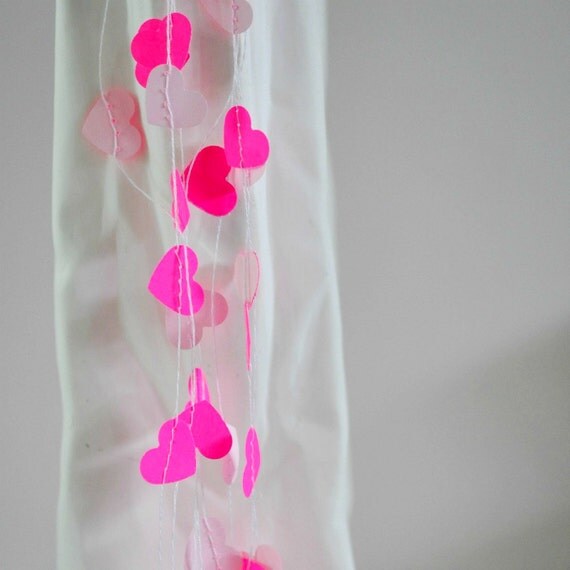 Tiny Hearts Paper Garland Neon Pink