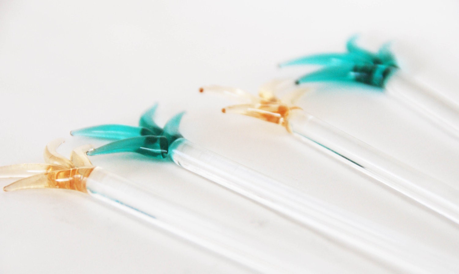 4 Glass Drink Stir Stirrer Swizzle Sticks Green Yellow Palm Fronds Beach Art Deco Retro Barware Cocktail Serving - aemontague 4 Glass Drink Stir Stirrer Swizzle Sticks Green Yellow Palm Fronds Beach Art Deco Retro Barware Cocktail Serving - aemontague