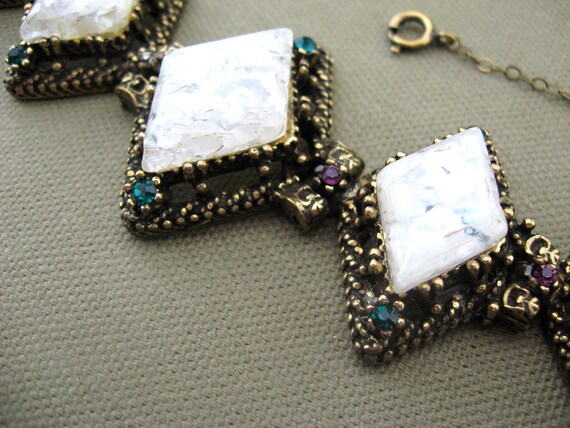 Vintage Chunky Confetti Stone Bracelet White Diamond Shape