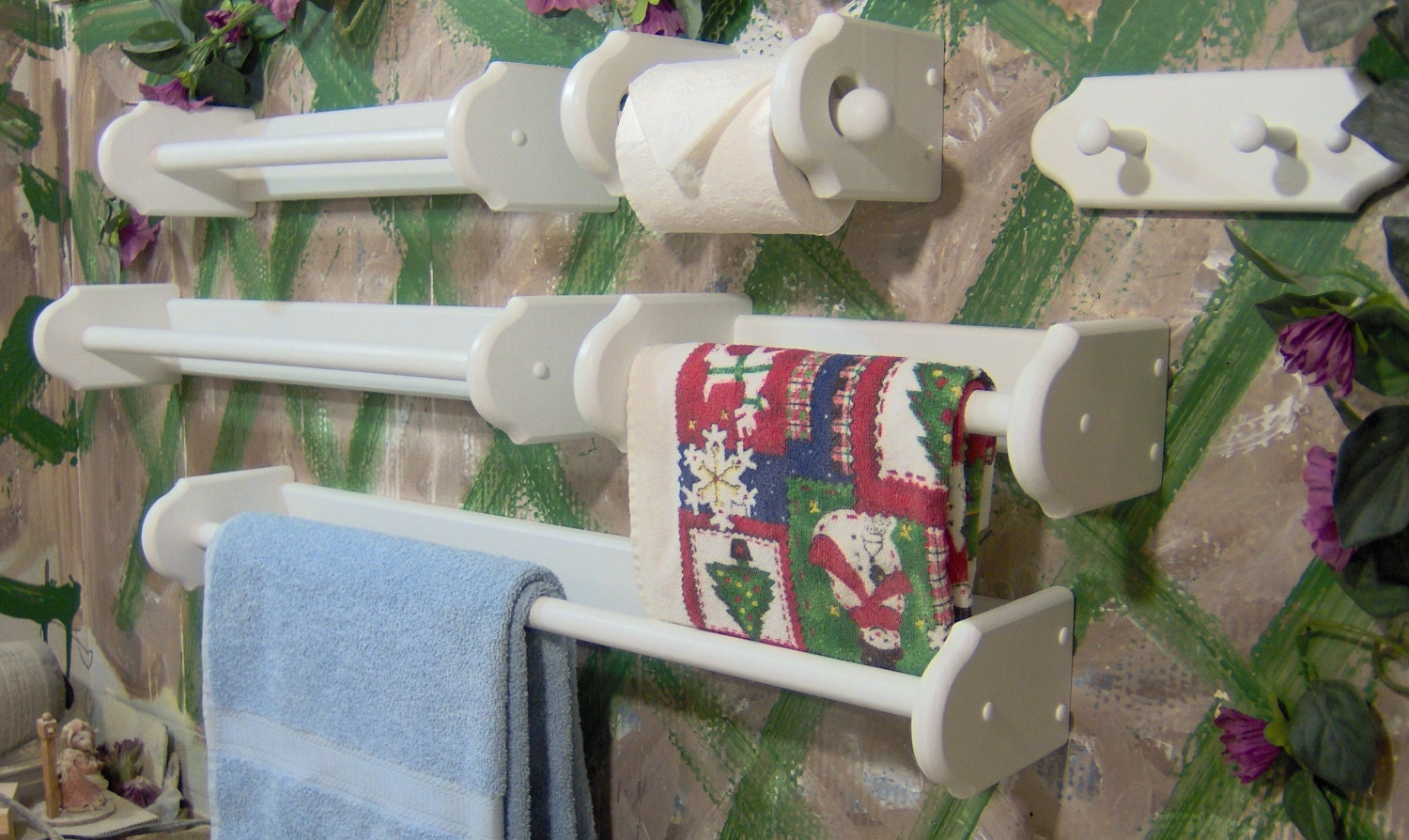 White bathroom set towel toilet paper tissue hand towel robe rack hook