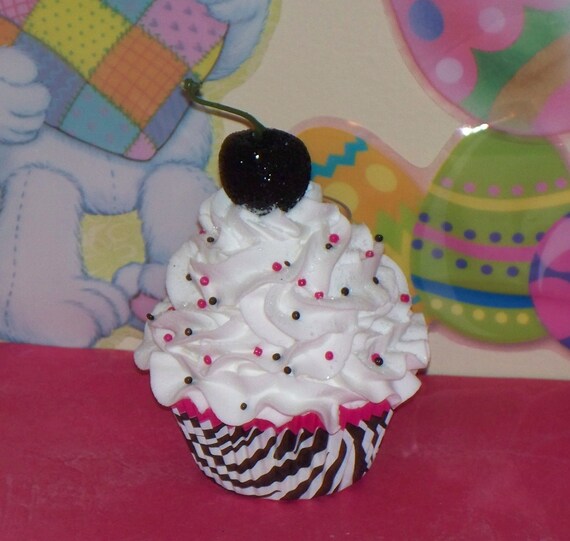 Original Fake Cupcake Paper Clip Holder great for Etsy Cupcake Entrepreneurs,Office Desk, Bakery Shoppe, Realtors, Photographers,