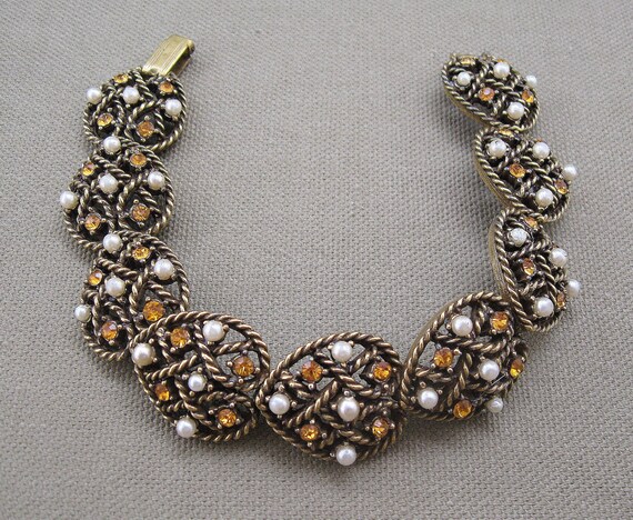 Coro Pegasus Signed Vintage Bracelet Topaz Pearl