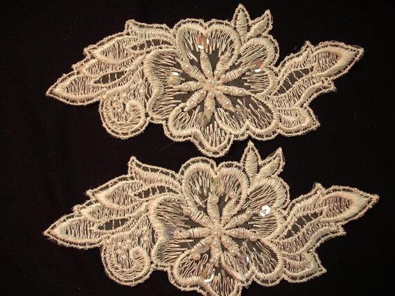 Vintage Ivory Beaded Pearl and Sequin Wedding Appliques - 1 Pair (P)