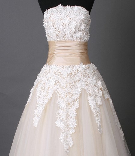 Custom make Vintage Wedding Dress A LINE Strapless Bridal Gown Bridesmaid