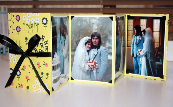 BRAG BOOK Photo album 6" x 4" photos - Yellow with Flowers
