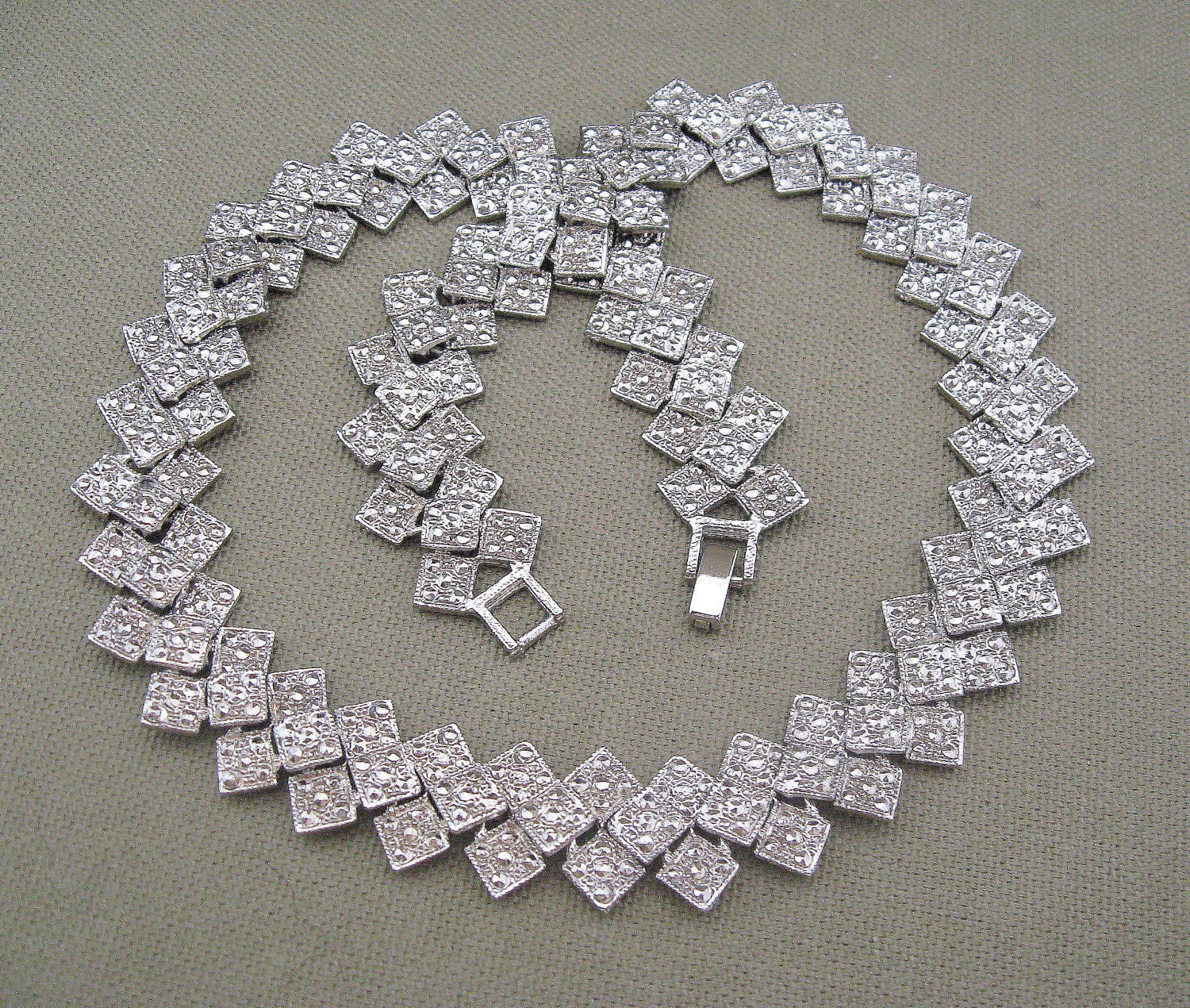 Faux Rhinestone Diamond Cut Vintage Necklace