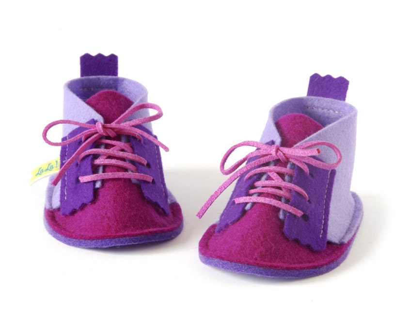Baby girls shoes in lavender & magenta, baby girls booties slippers, infant house shoes in pure wool felt