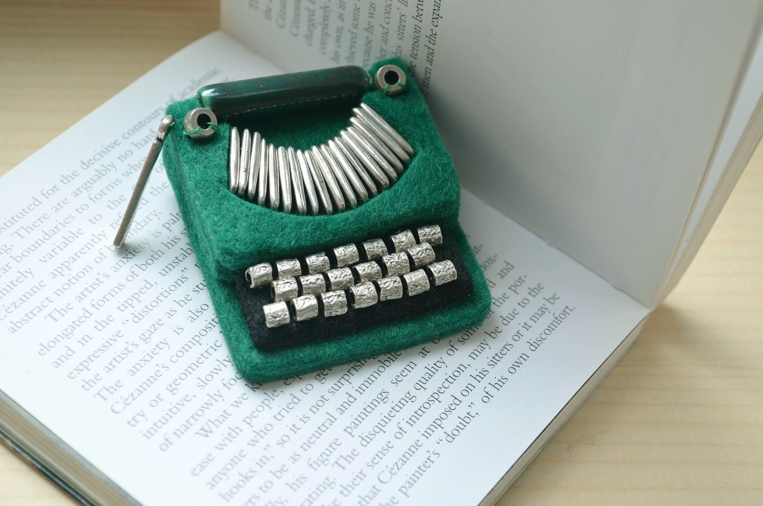 Veselka Bulkan Typewriter Brooch