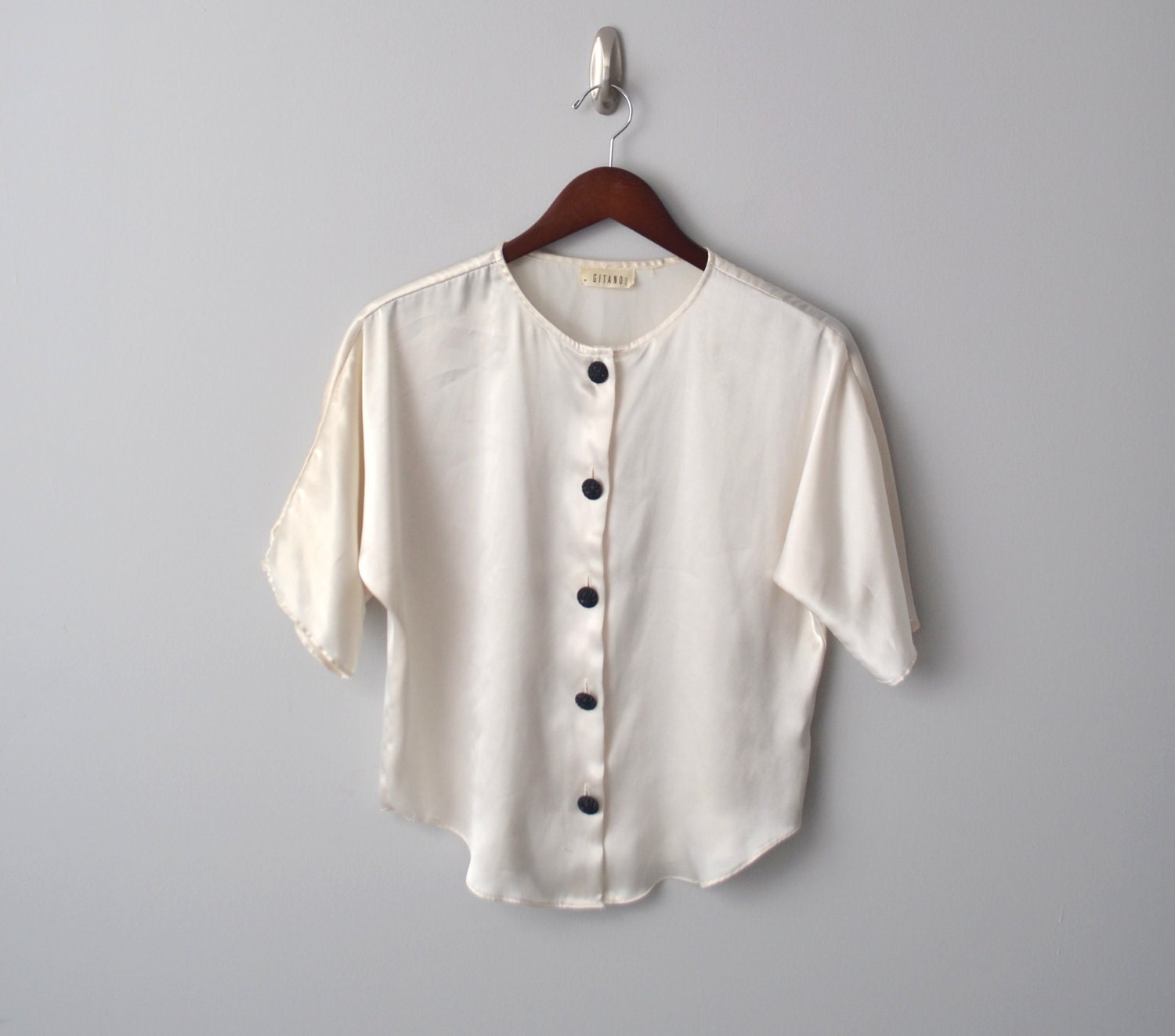 Vintage Cream colored buttoned down shirt size aprox medium