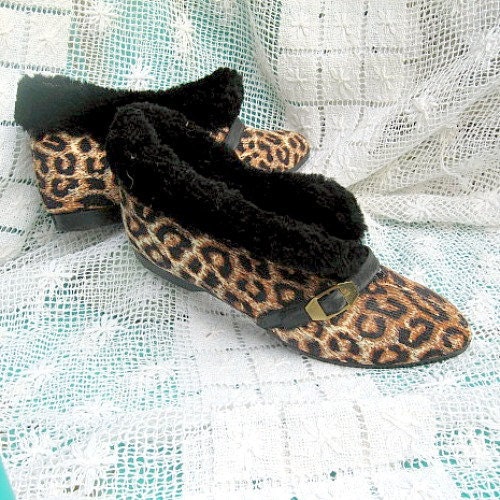 sixties vintage slippers booties shoes leopard spots