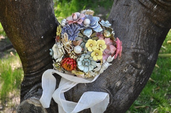 Brooch Wedding Bouquet Vintage Wedding Chic Shabby Soft Pearl Tones with 
