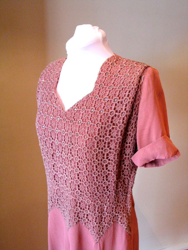 Vintage Early 1940s Sparkling Lace Bodice Dress - L