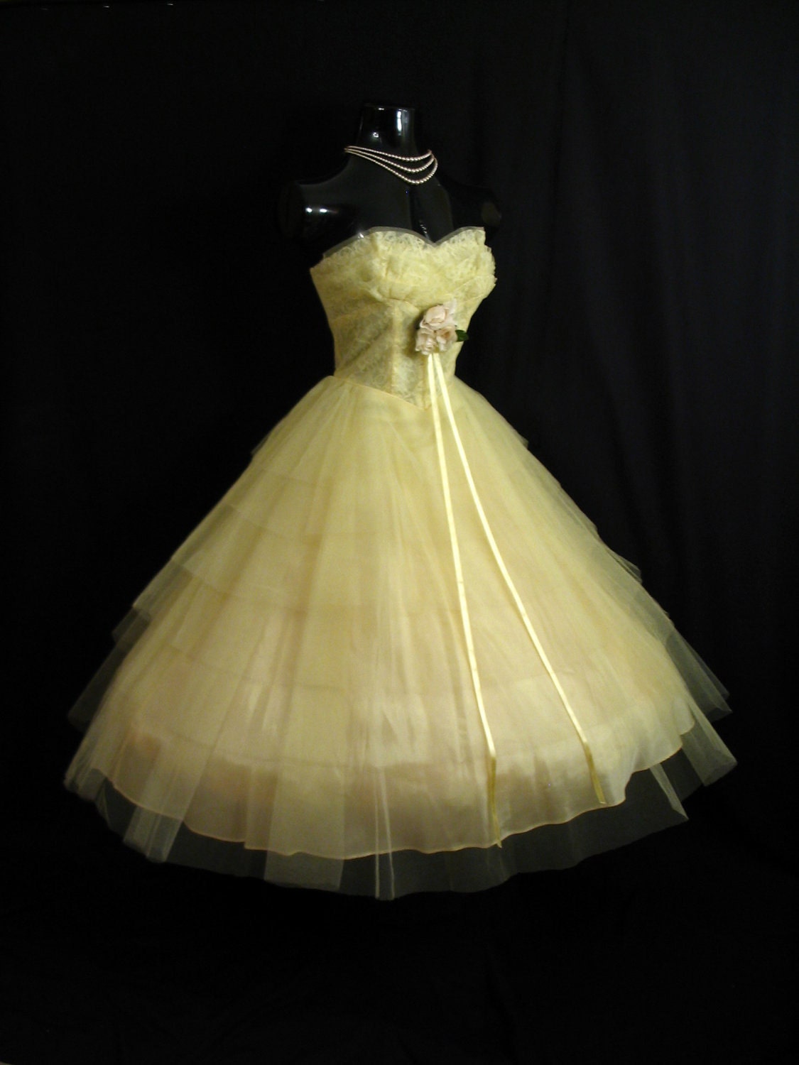 I don't usually like yellow but This is pretty Vintage strapless dress by