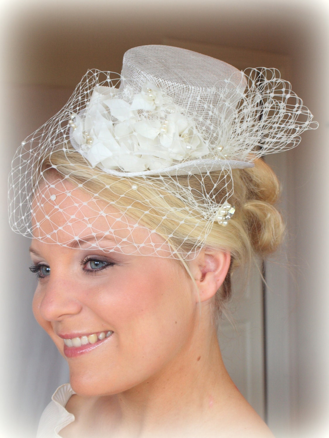 Miss Maryann Bridal top hat