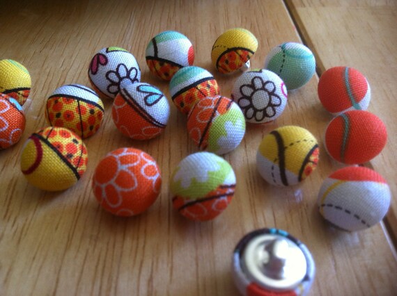 Summer buttons
