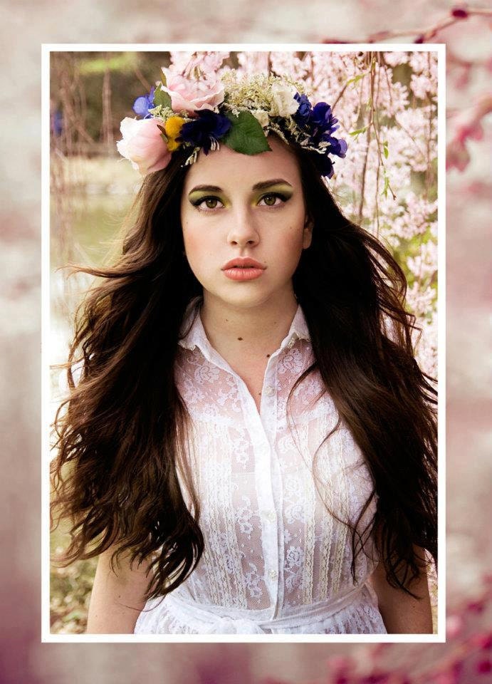 Get Lana Del Rey’s ‘Born to Die’ Look Wedding Dresses