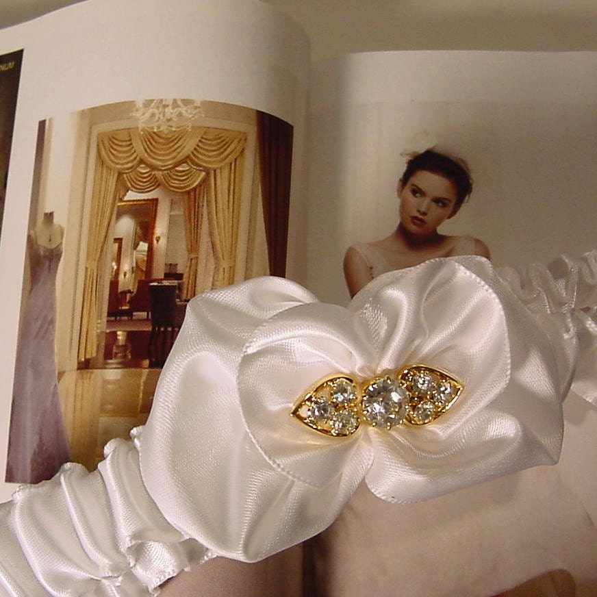 VICTORIAN BLING wedding garter A PETERENE original design SWAROVSAKI CRYTALS