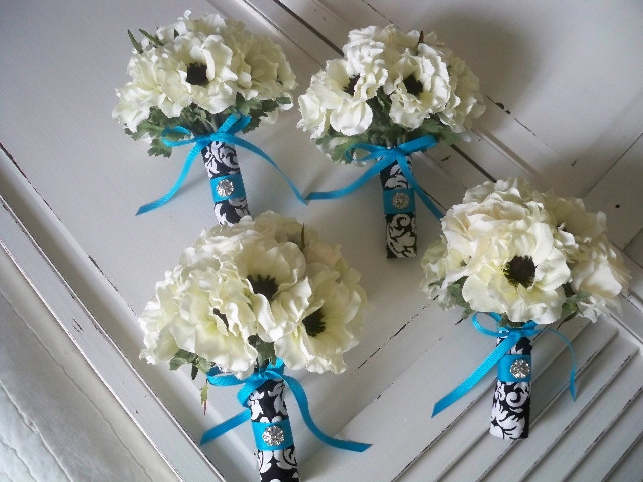 BLACK AND WHITE DAMASK BRIDAL BOUQUET SET 10 PIECE SET From modagefloral