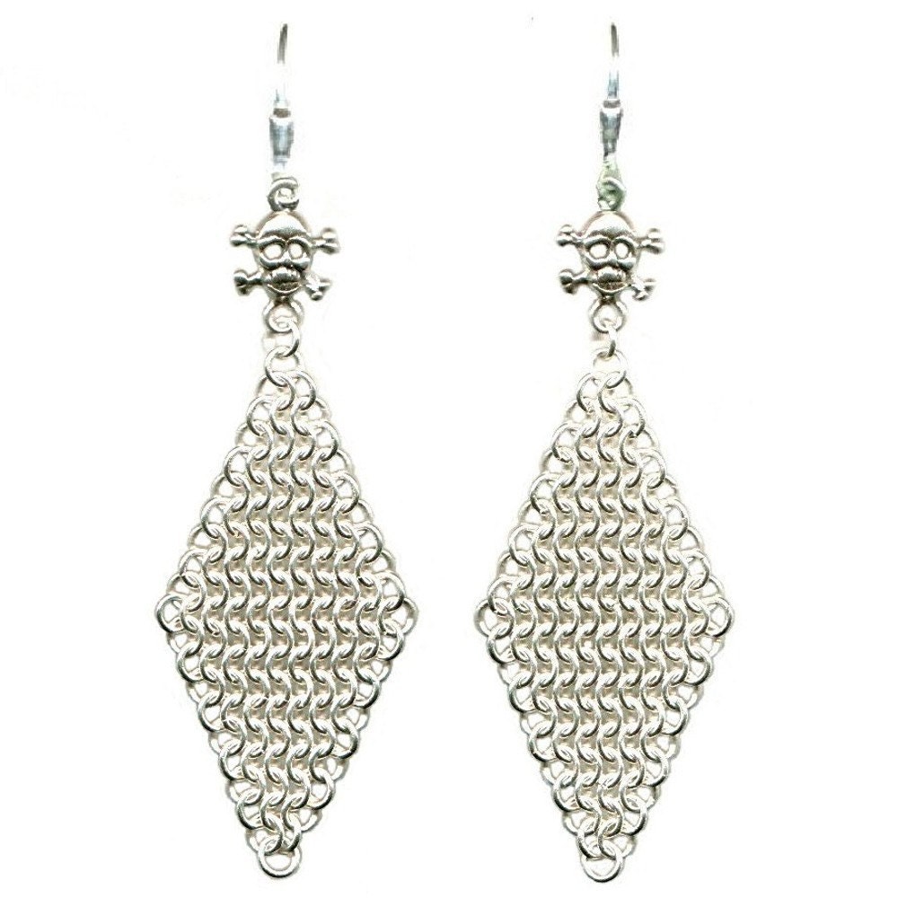Glamorosi - Sterling Silver Chainmaille Earrings, Skull and Crossbones