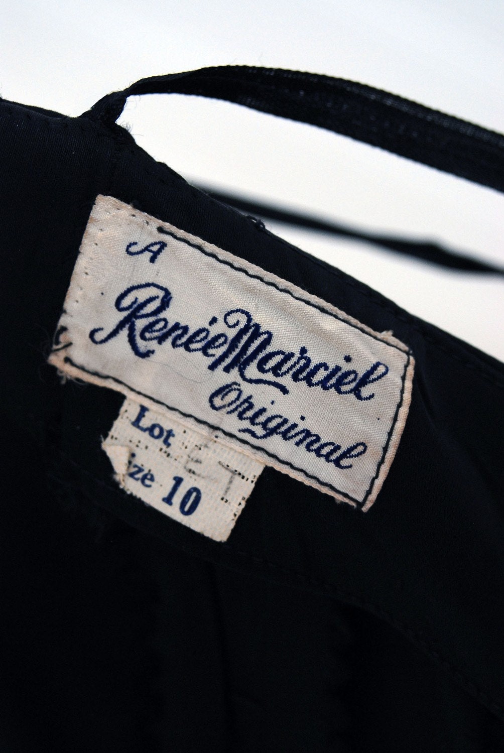 1950's Vintage Seductive Midnight-Black Satin Designer-Couture Sweetheart Low-Plunge Halter Nipped-Waist Rockabilly Ballerina-Cupcake Hourglass Sculpted-Sash Fishtail Circle-Skirt Mermaid Bombshell Formal Wedding Evening Cocktail Party Dress