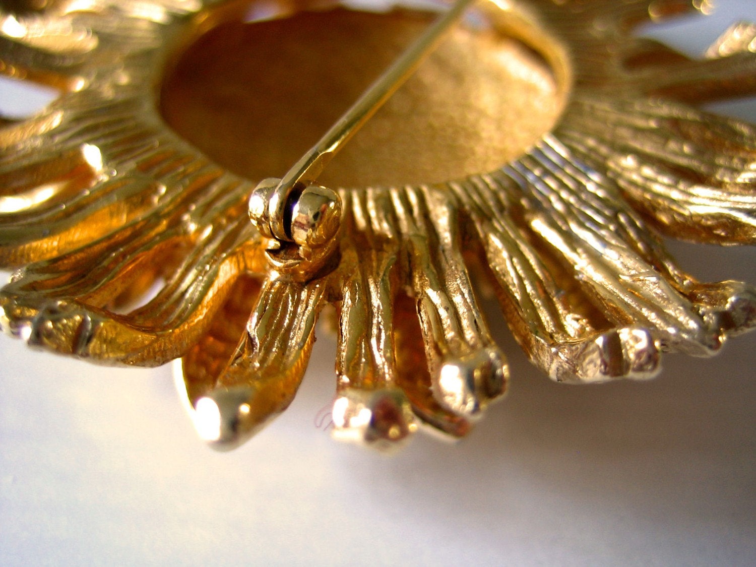 Large Midcentury Flower Jewelry - Golden Sunflower Pin Back Brooch