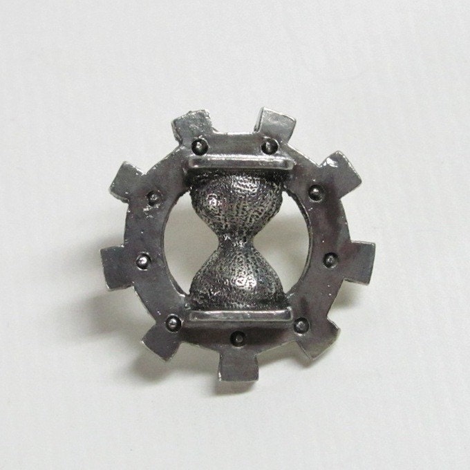 Time Travel Aid collar tac pin