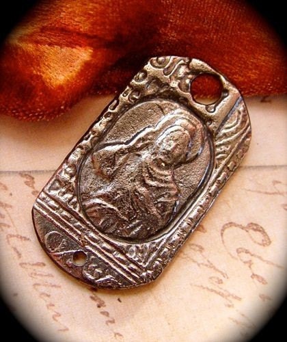 Illuminus Sacre Coeur Cast Pewter Focal Tag Charm