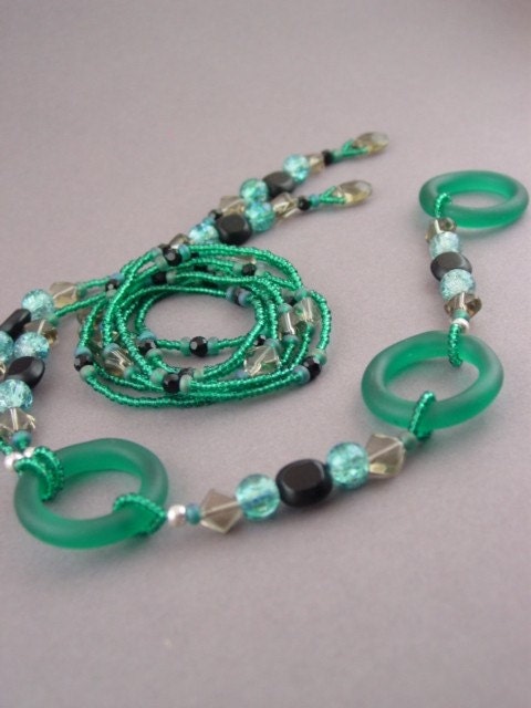 Beaded Lariat Necklace-Green and Black with 3 Rings-Happy Birthday Sale 29% off this weekend only