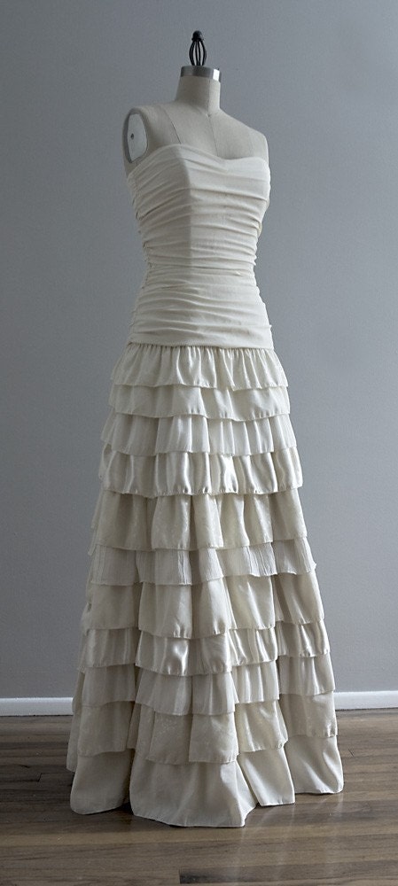 Callie - Tiered Ruffled Skirt Ruched Bodice Fit and Flare Eco Friendly Wedding Dress - Ivory Hemp Silk