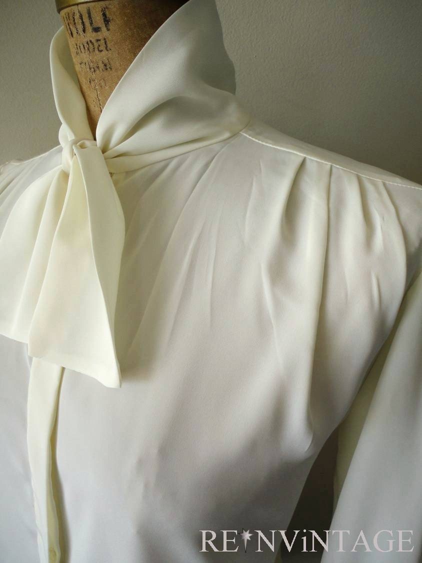 vintage CREME DE LAiT secretary top