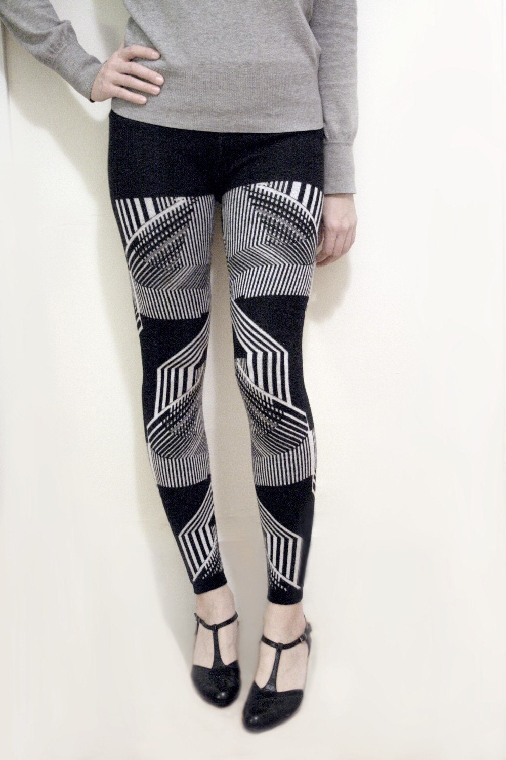 GEO KNIT LEGGINGS
