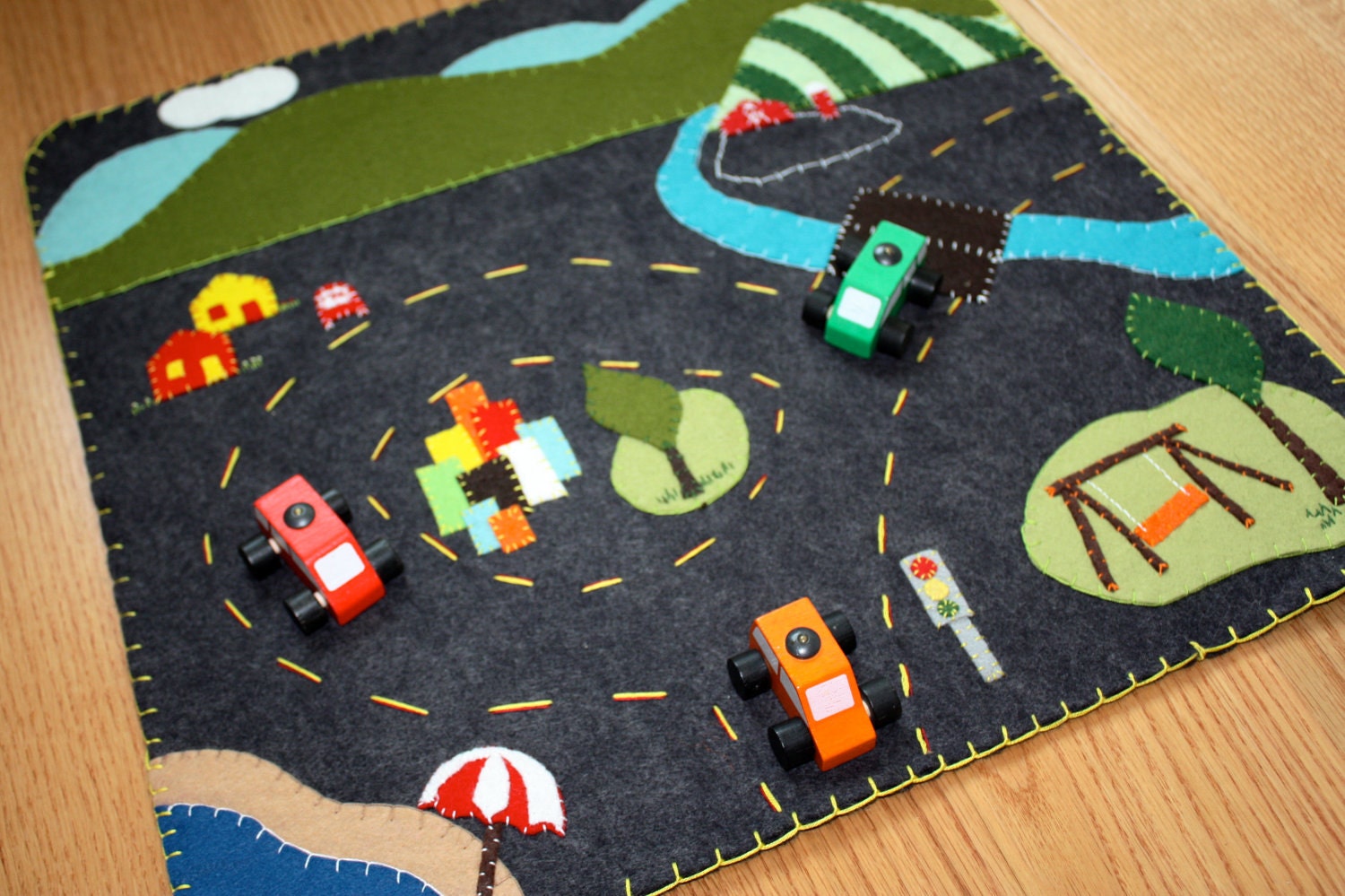 wool felt playmat - little city, big country