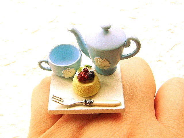 Elegant Teapot Cup Dessert Cake Fruit   Ring