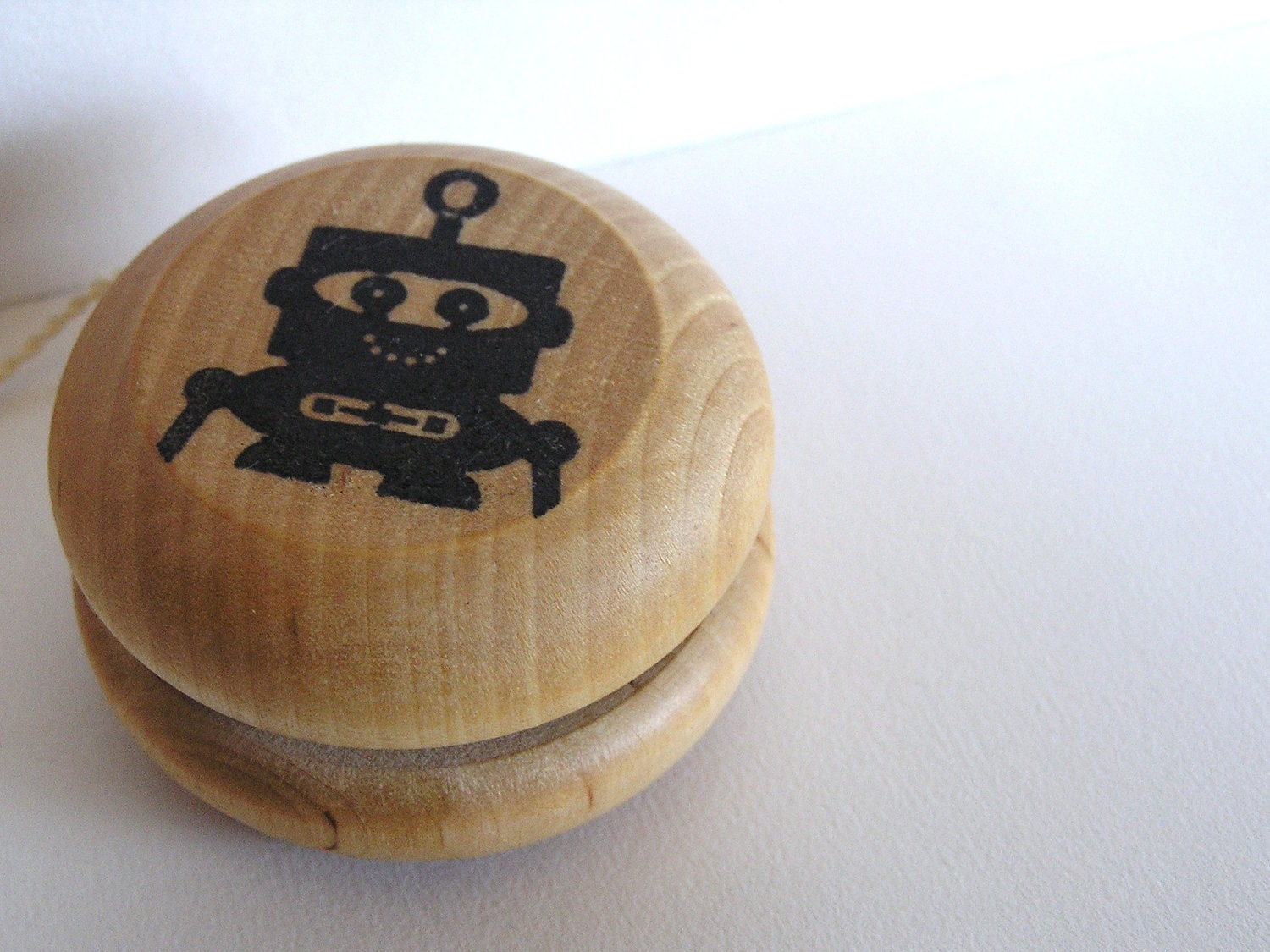 New- ROBOT- Wooden Yo-Yo