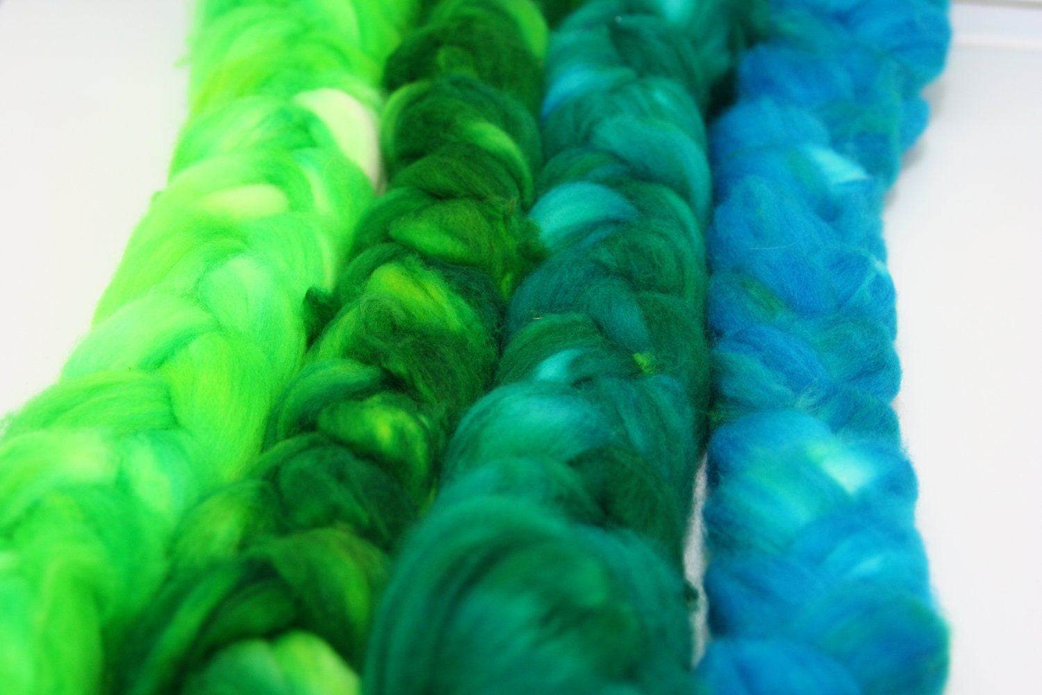 Transition 1 - hand dyed Merino Lamsbwool Transition Pack