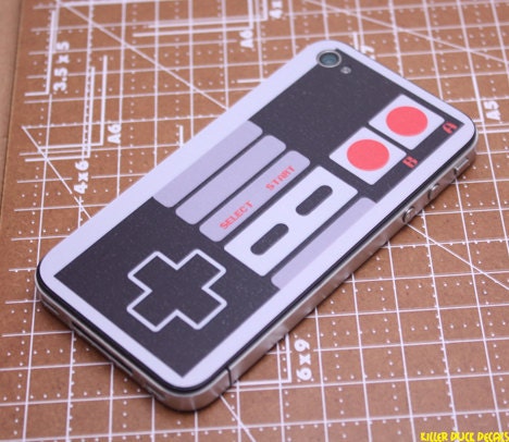 Classic NES controller iPhone 4 Decal Skin