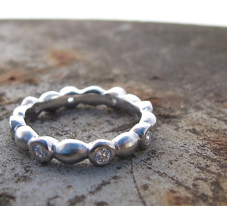 Victorian Water ring v.2 palladium and diamonds wedding band GHSI