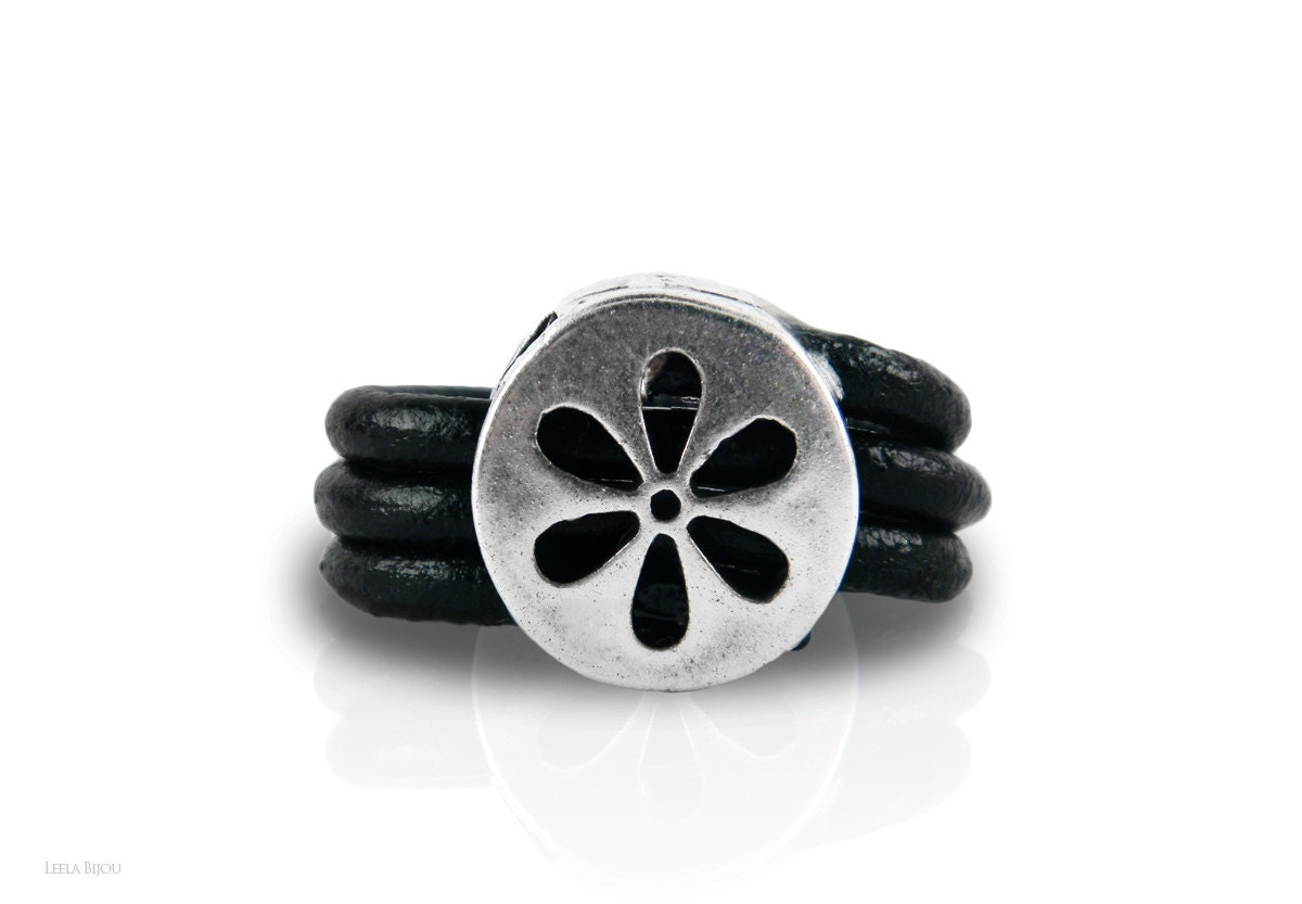 Flower Ring Black Leather Silver Plated by LeelaBijou on Etsy from etsy.com