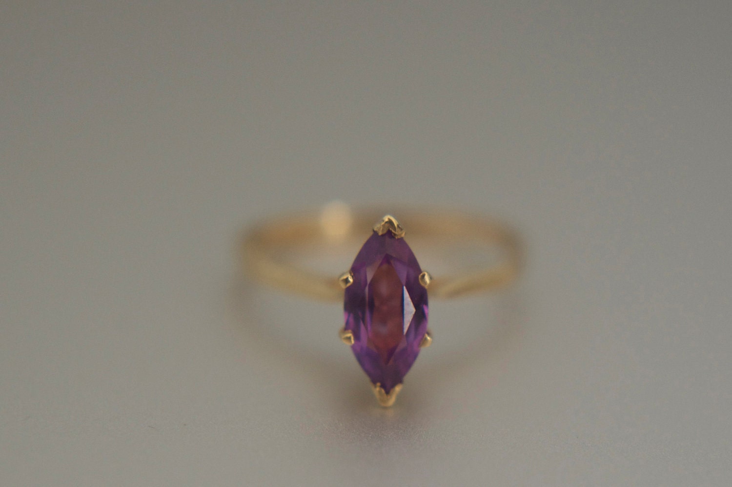 Purple amethyst gold ring - 14k